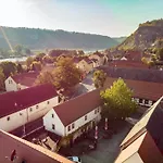 Weingut Schuh Gasthof 3*