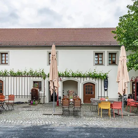 Гостевой дом Weingut Schuh 3*