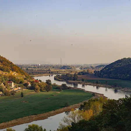 Weingut Schuh Косвиг